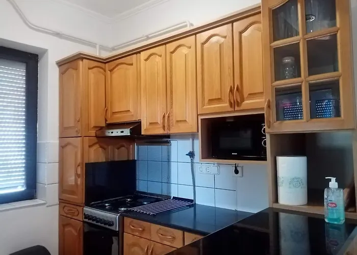 Baross * טפולצה